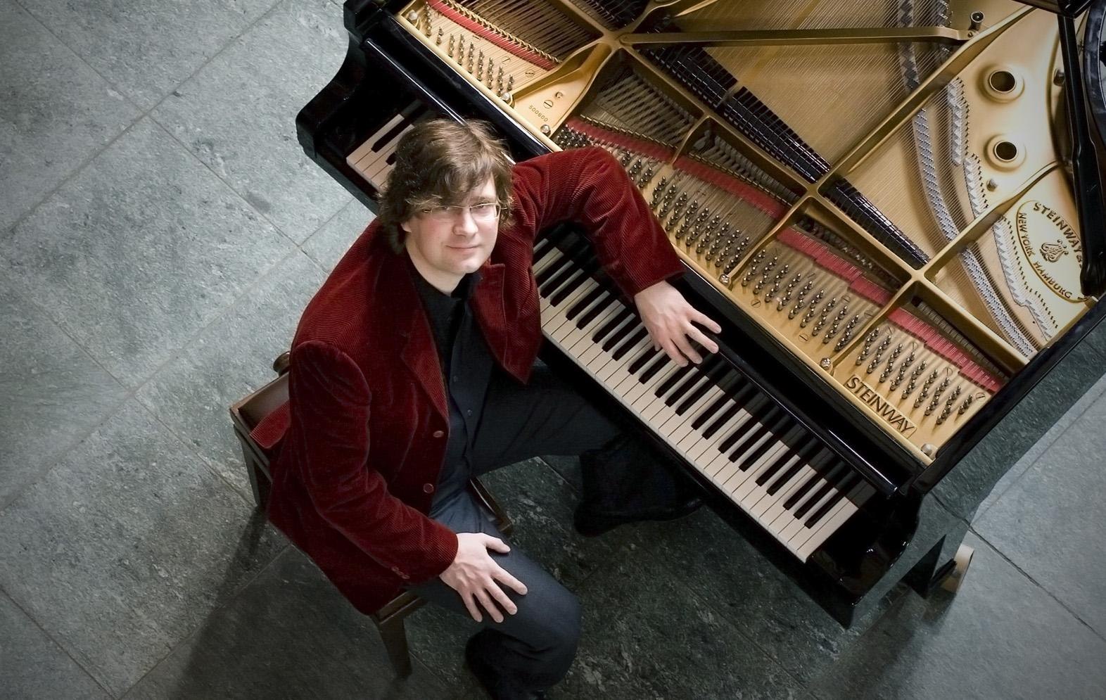 Bothmer Flügel-Schatten | © Stefan Graf von Bothmer Bothmer Flügel-Schatten | © Stefan Graf von Bothmer