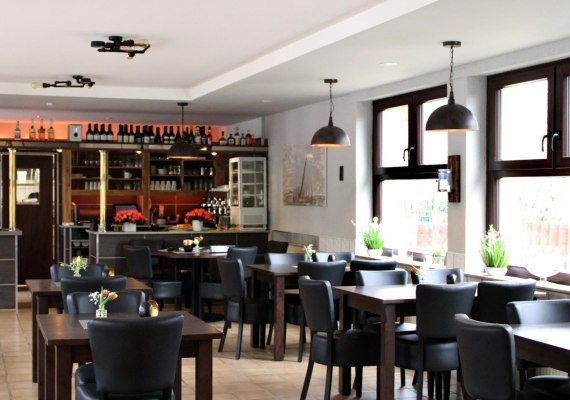 Rheinterrasse Gastraum 1 | © M. Hamm Rheinterrasse Gastraum 1 | © M. Hamm