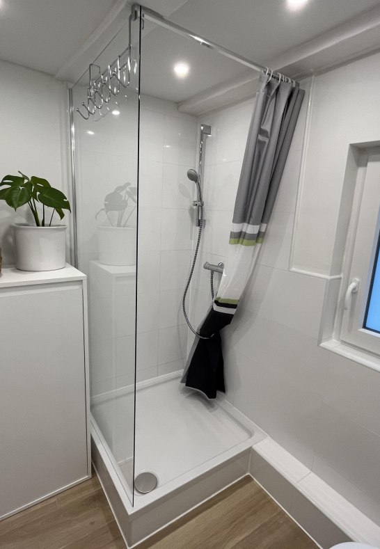 Dusche | &copy; Gudrun Nietgen