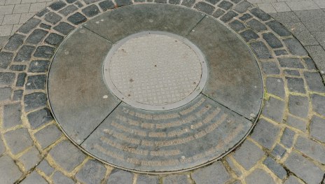 Alter Trinkwasserbrunnen  (Platte) | &copy; Zimpfer_Photography