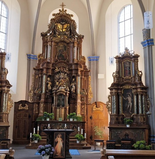 Altar Kirche Maria Himmelfahrt | © Tourist-Information Bad Breisig Altar Kirche Maria Himmelfahrt | © Tourist-Information Bad Breisig