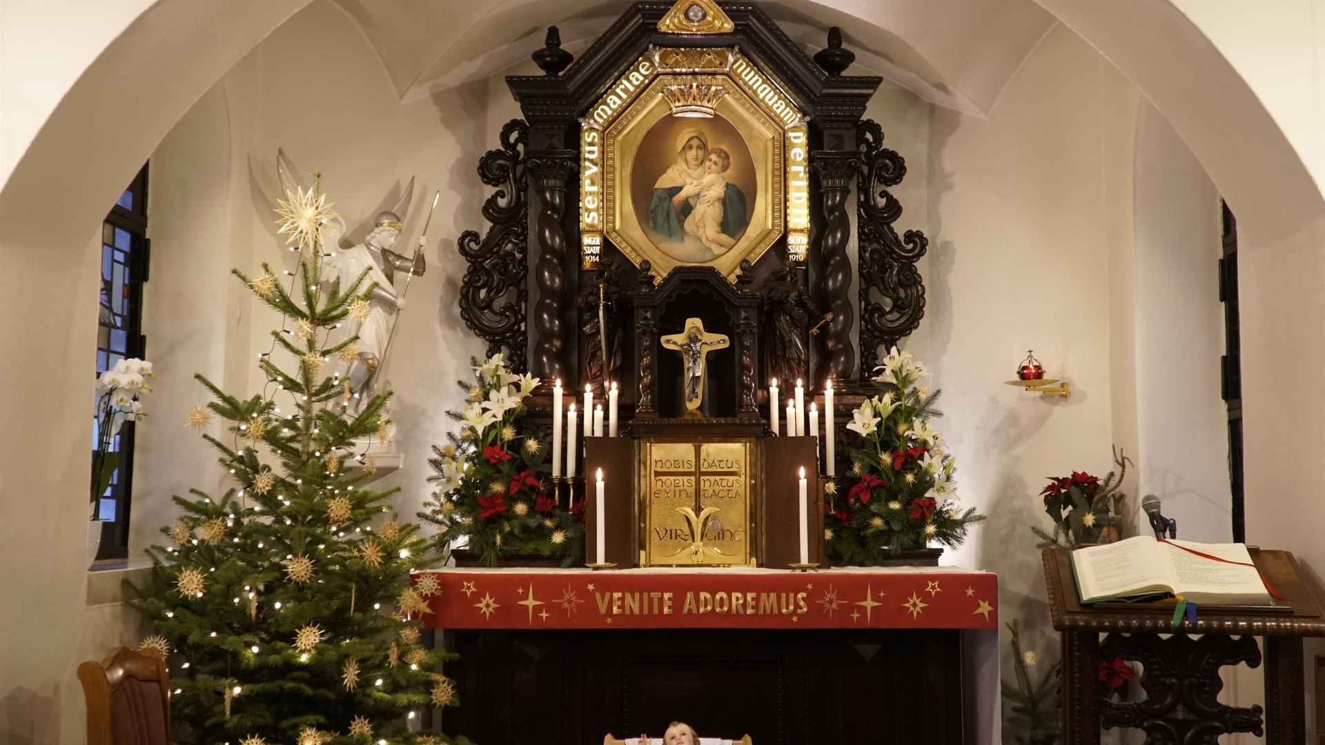Schönstatt Urheiligtum Innen | © Schoenstatt International, CC0, via Wikimedia Comm Schönstatt Urheiligtum Innen | © Schoenstatt International, CC0, via Wikimedia Comm