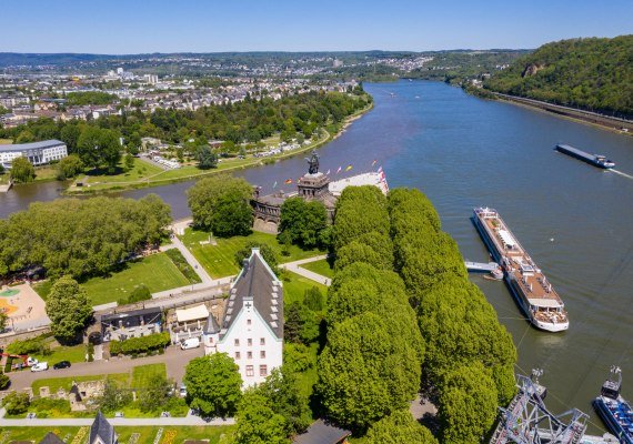 Blumenhof und Ludwigmuseum | &copy; Koblenz-Touristik GmbH / Dominik Ketz