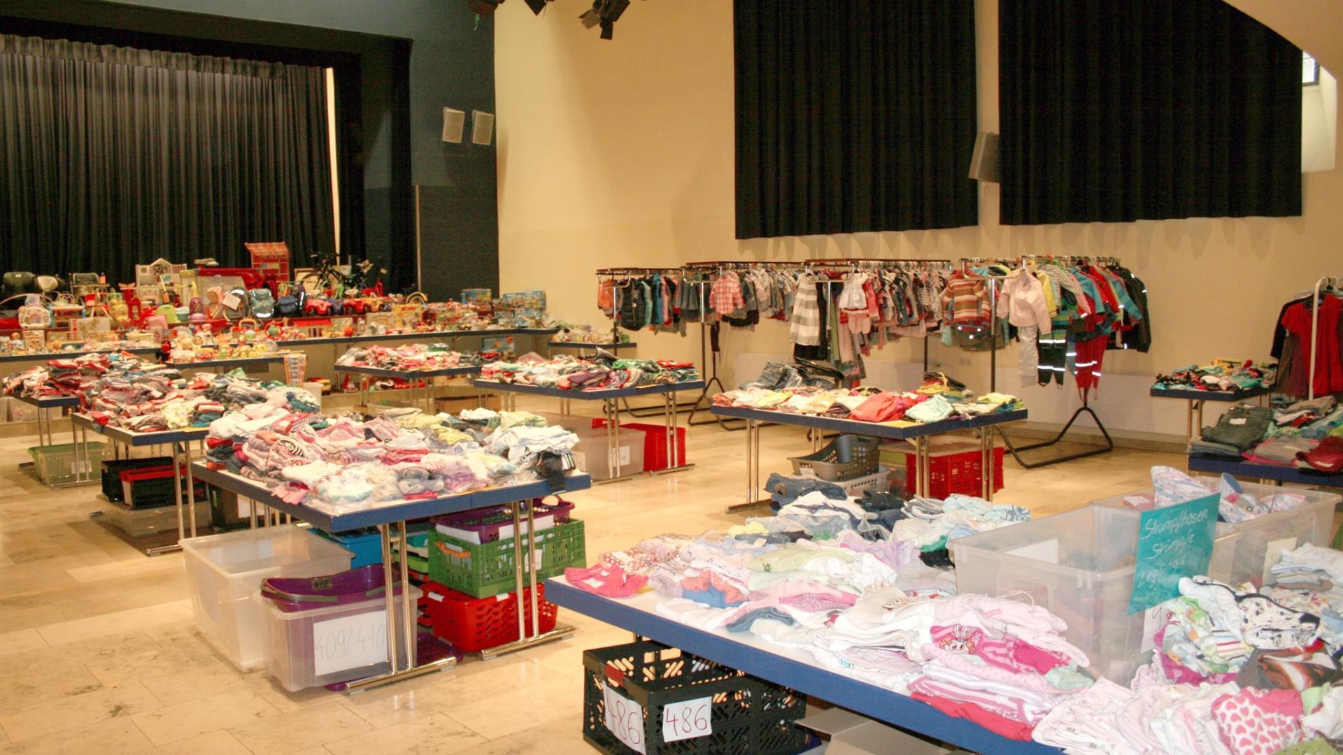 Basar Stadthalle | © Julia Wilsberg Basar Stadthalle | © Julia Wilsberg