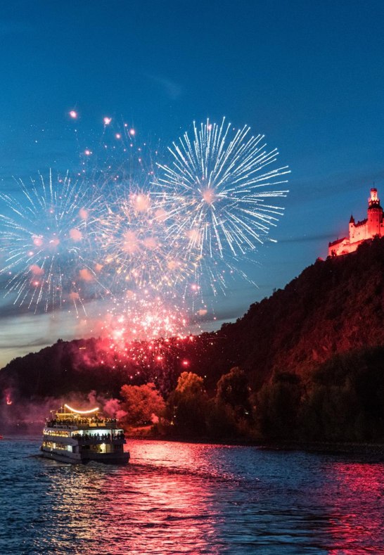 Rhein in Flammen | © Dominik Ketz Rhein in Flammen | © Dominik Ketz
