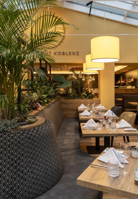 WohnGut Koblenz-Restaurant, eingedeckte Tische | &copy; WohnGut Koblenz