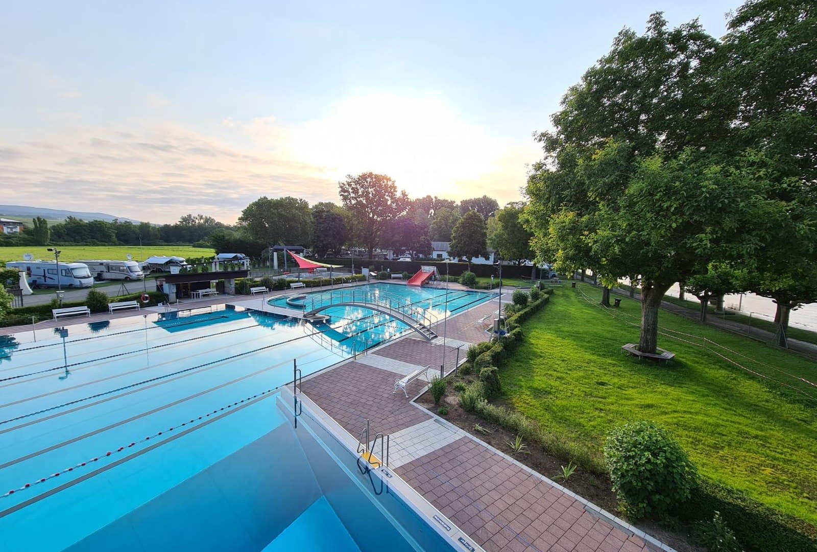 Blick auf das Asbach-Bad | &copy; Asbach-Bad