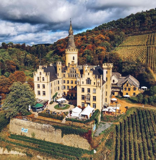 Schloss Arenfels | © Johnny Sauvourel