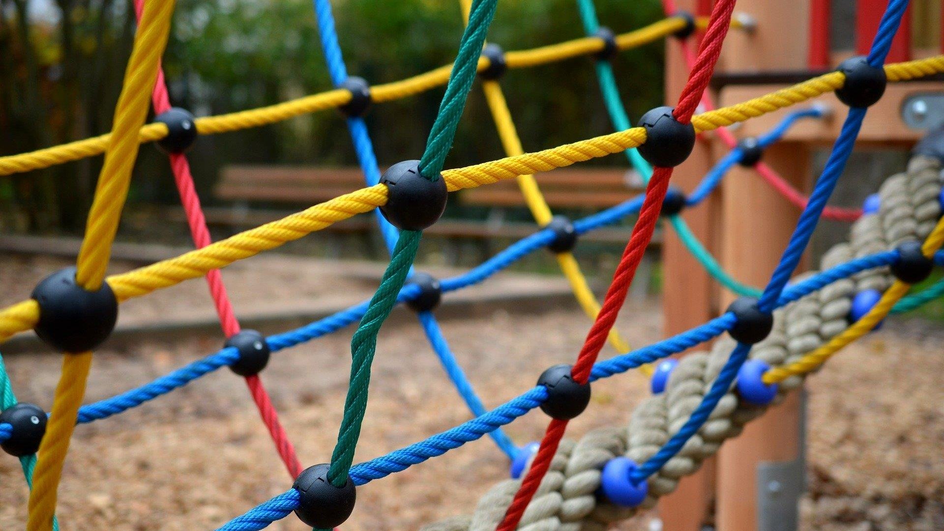 Spielplatz | © congerdesign auf Pixabay