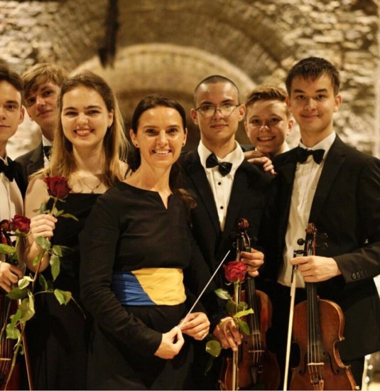 YSOU Streicher mit Oksana Lyniv | © Angelika Hollmann