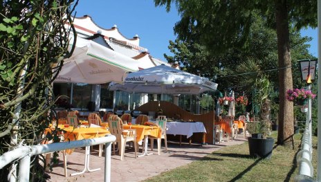 Ristorante Pizzeria Rheinkrone Lahnstein Terrasse | &copy; Pizzeria Rheinkrone