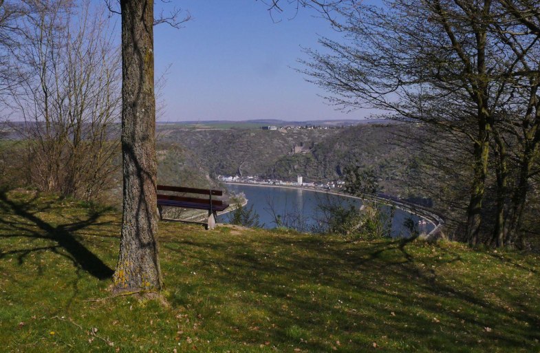 Aussichtsplatz mit Ruhebank | © Bernhard Vogt Aussichtsplatz mit Ruhebank | © Bernhard Vogt