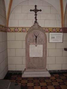 Grabstein Lassaulx | © Verbandsgemeinde Weißenthurm Grabstein Lassaulx | © Verbandsgemeinde Weißenthurm