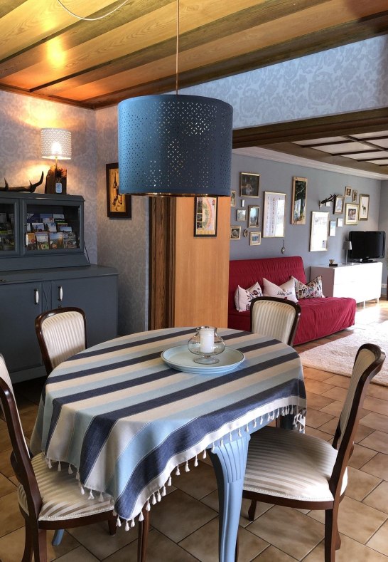 Gem&uuml;tliches Kaminzimmer | &copy; Ferienwohnung Sch&ouml;ne Auszeit Spay