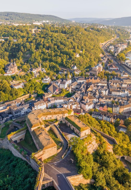 Festung Ehrenbreitstein mit Stadtteil | &copy; GDKE, Johannes Bruchhof