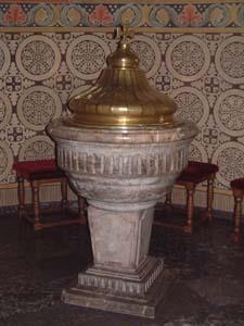 Taufstein | © Verbandsgemeinde Weißenthurm Taufstein | © Verbandsgemeinde Weißenthurm