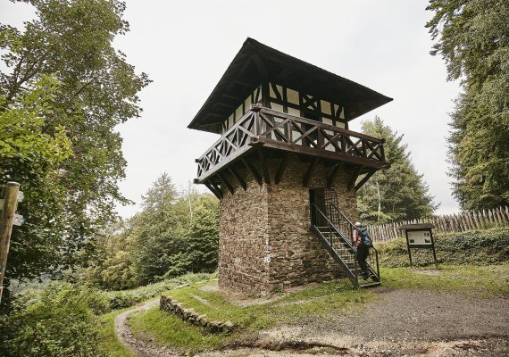 Römerturm am Wanderweg | © Marco Rothbrust Römerturm am Wanderweg | © Marco Rothbrust