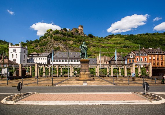 Kaub mit Blücherdenkmal | © Henry Tornow/Romantischer Rhein Tourismus GmbH Kaub mit Blücherdenkmal | © Henry Tornow/Romantischer Rhein Tourismus GmbH