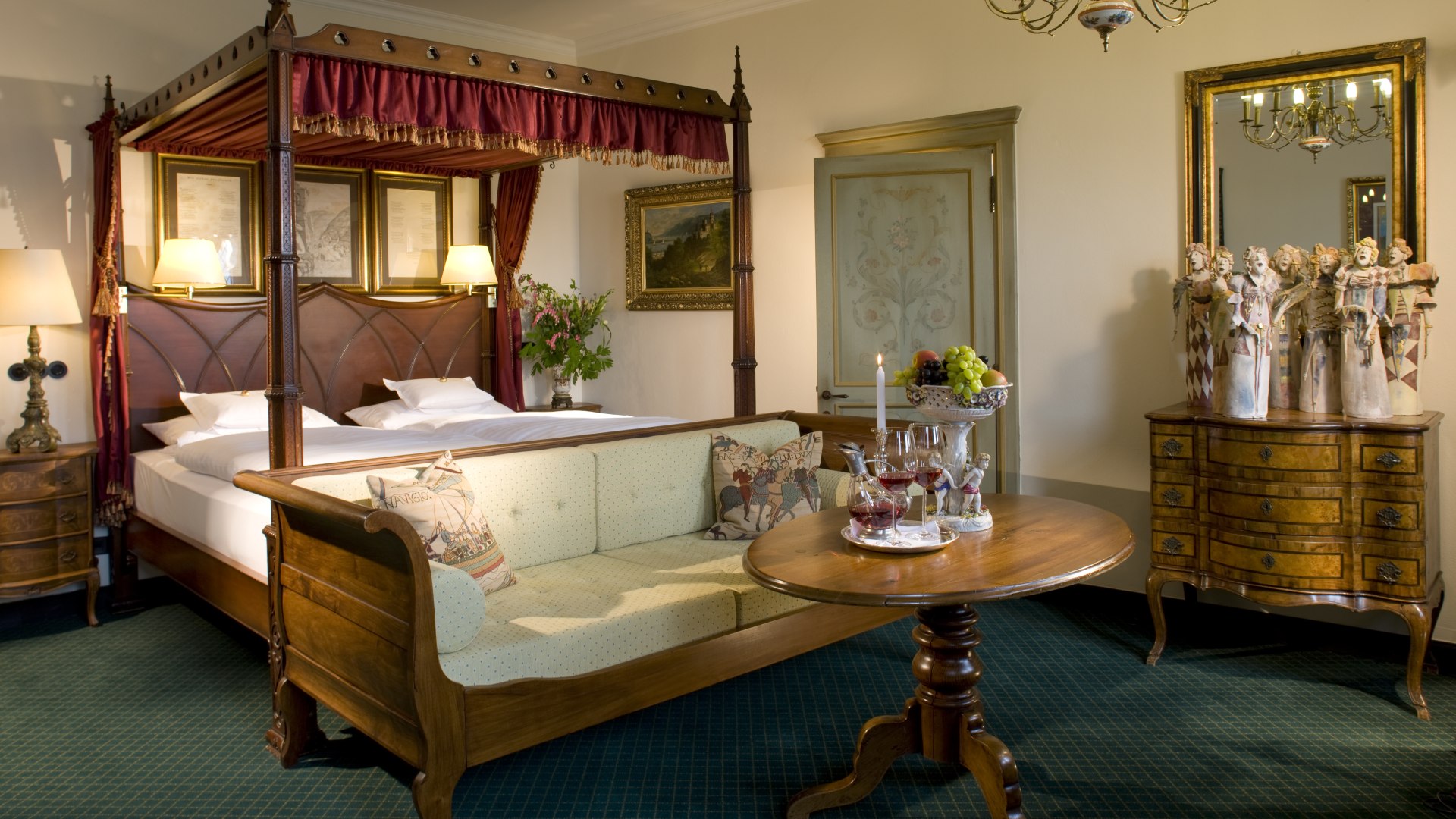 7-Jungfrauen-Kemenate im Burghotel Auf Schönburg, Oberwesel | © Volker Linger 7-Jungfrauen-Kemenate im Burghotel Auf Schönburg, Oberwesel | © Volker Linger