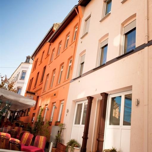 Neuberts Gasthaus Lahnstein Terrasse | &copy; Neuberts Gasthaus am Rhein
