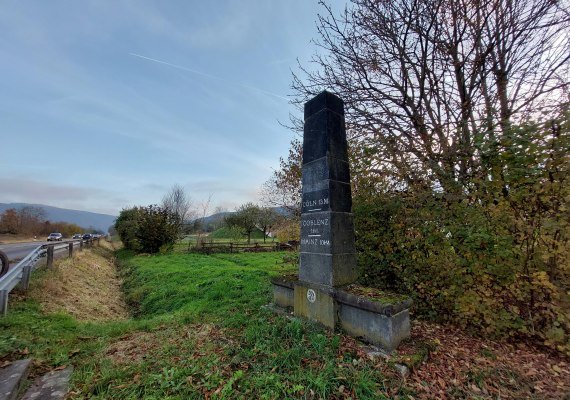 Stein2 | &copy; Tourist-Information Erlebnis Rheinbogen