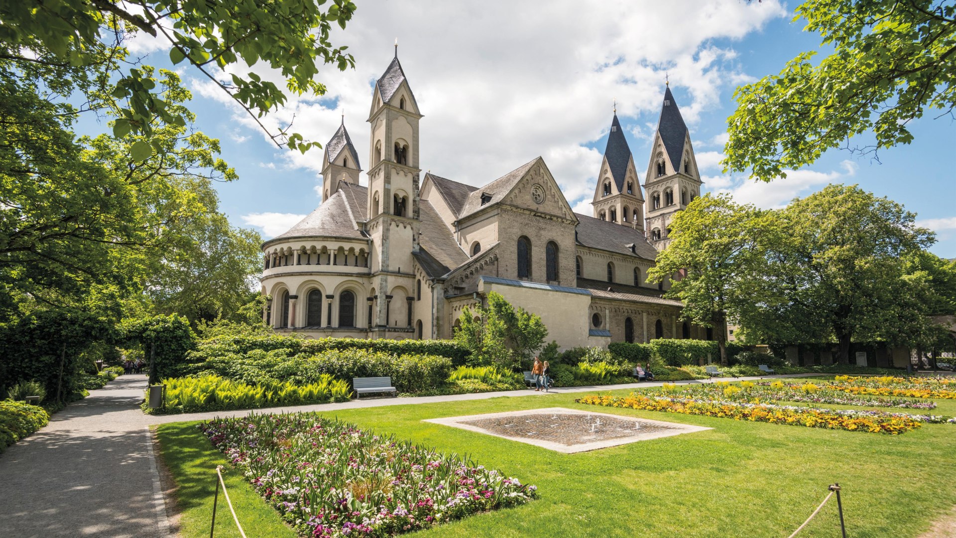 Basilika St. Kastor vom Blumenhof | © Koblenz-Touristik GmbH, Dominik Ketz