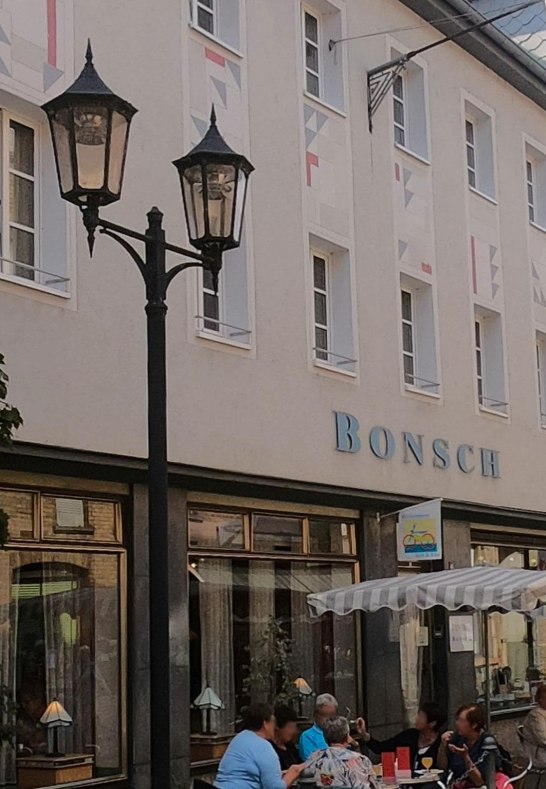 Bonsch | &copy; Cafe Bonsch
