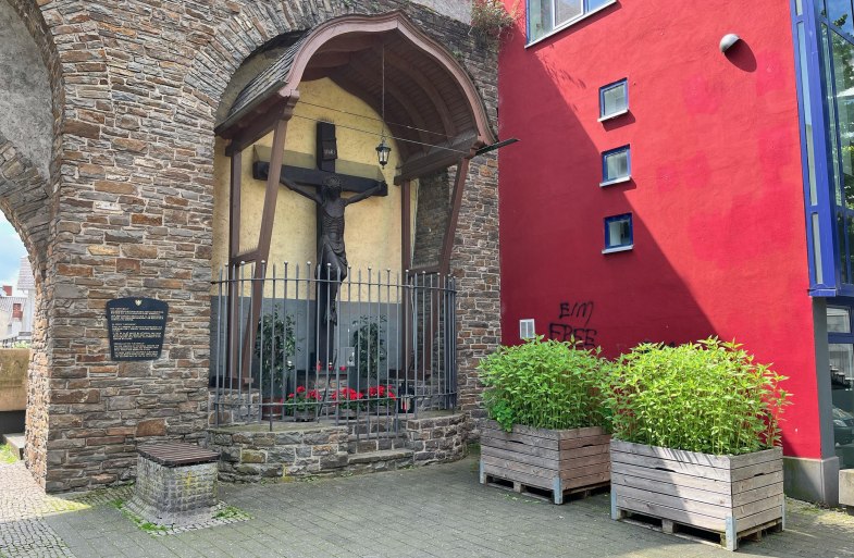 L&auml;ufkreuz 1 | &copy; Andernach.net