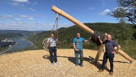 Nestschaukel | © Mike Weiland Nestschaukel | © Mike Weiland