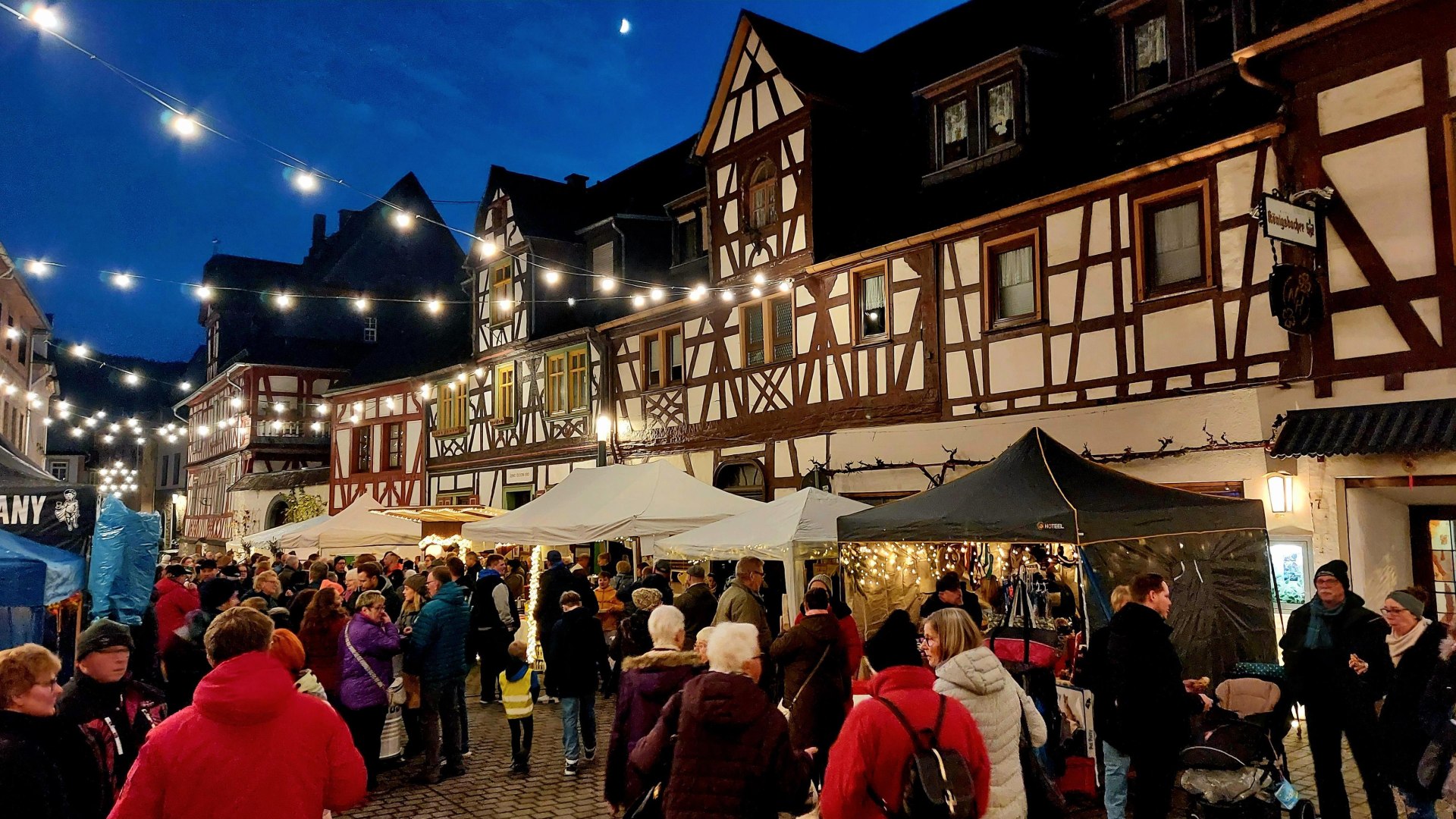 Weinachtsmarkt Braubach | © Markus Fischer Weinachtsmarkt Braubach | © Markus Fischer
