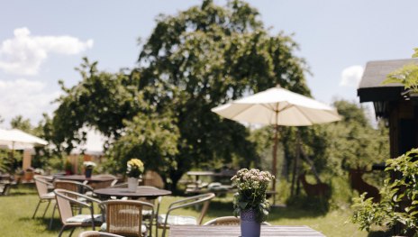 Zum Kapellchen drau&szlig;en | &copy; Zum Kapellchen