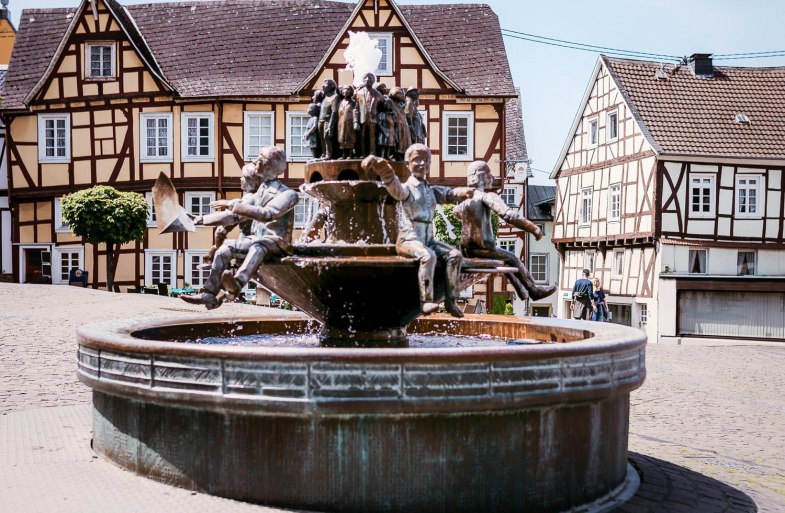 Ratsbrunnen | © Frank Metzemacher, Lichtreim Ratsbrunnen | © Frank Metzemacher, Lichtreim