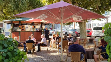 Weinstand am Markt | &copy; R&uuml;desheim Tourist AG - Gaby Sch&auml;fer