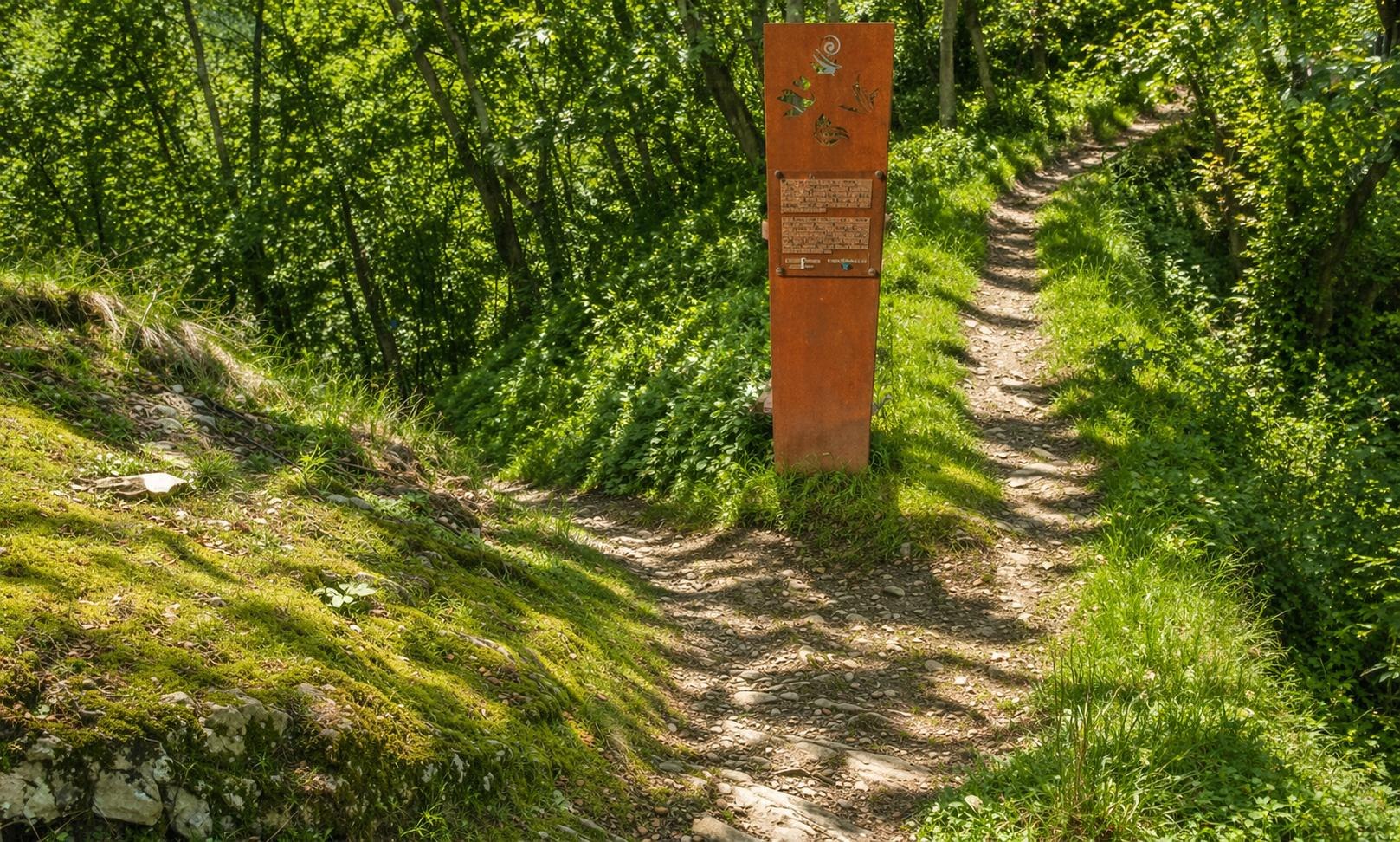 Stele | &copy; Armin Schaust