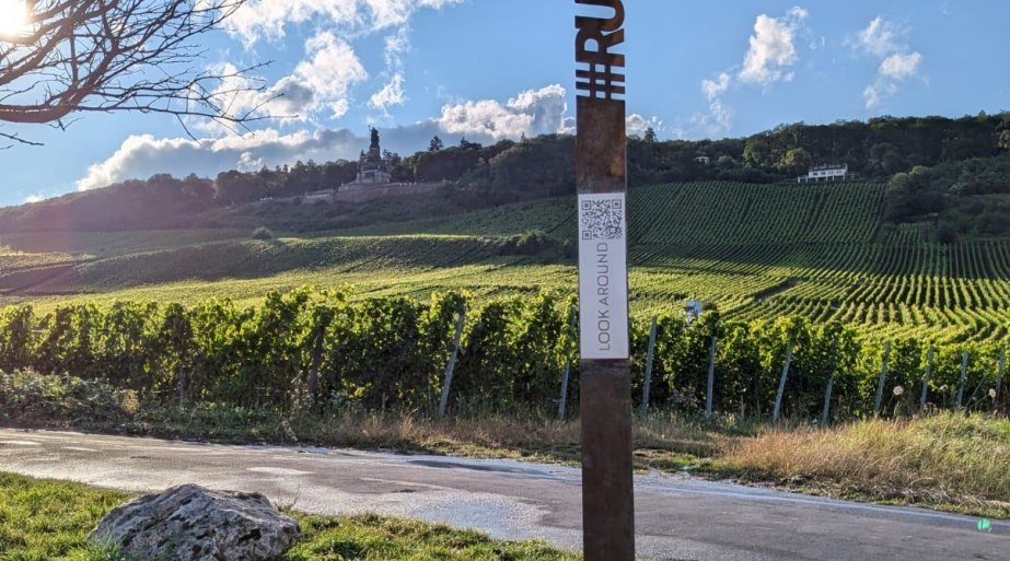 Gude Blick Ramstein - Infos&auml;ule mit QR-Code | &copy; Birgit Bien