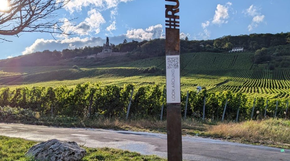 Gude Blick Ramstein - Infos&auml;ule mit QR-Code | &copy; Birgit Bien