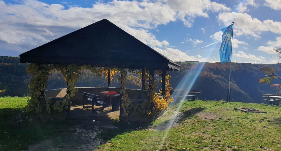 H&uuml;tte auf dem B&uuml;ttenplatz | &copy; Thomas Biersch