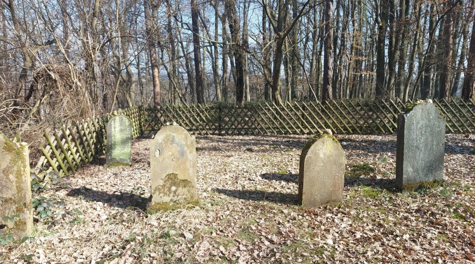 Friedhof | © TI Elrebnis Rheinbogen Friedhof | © TI Elrebnis Rheinbogen