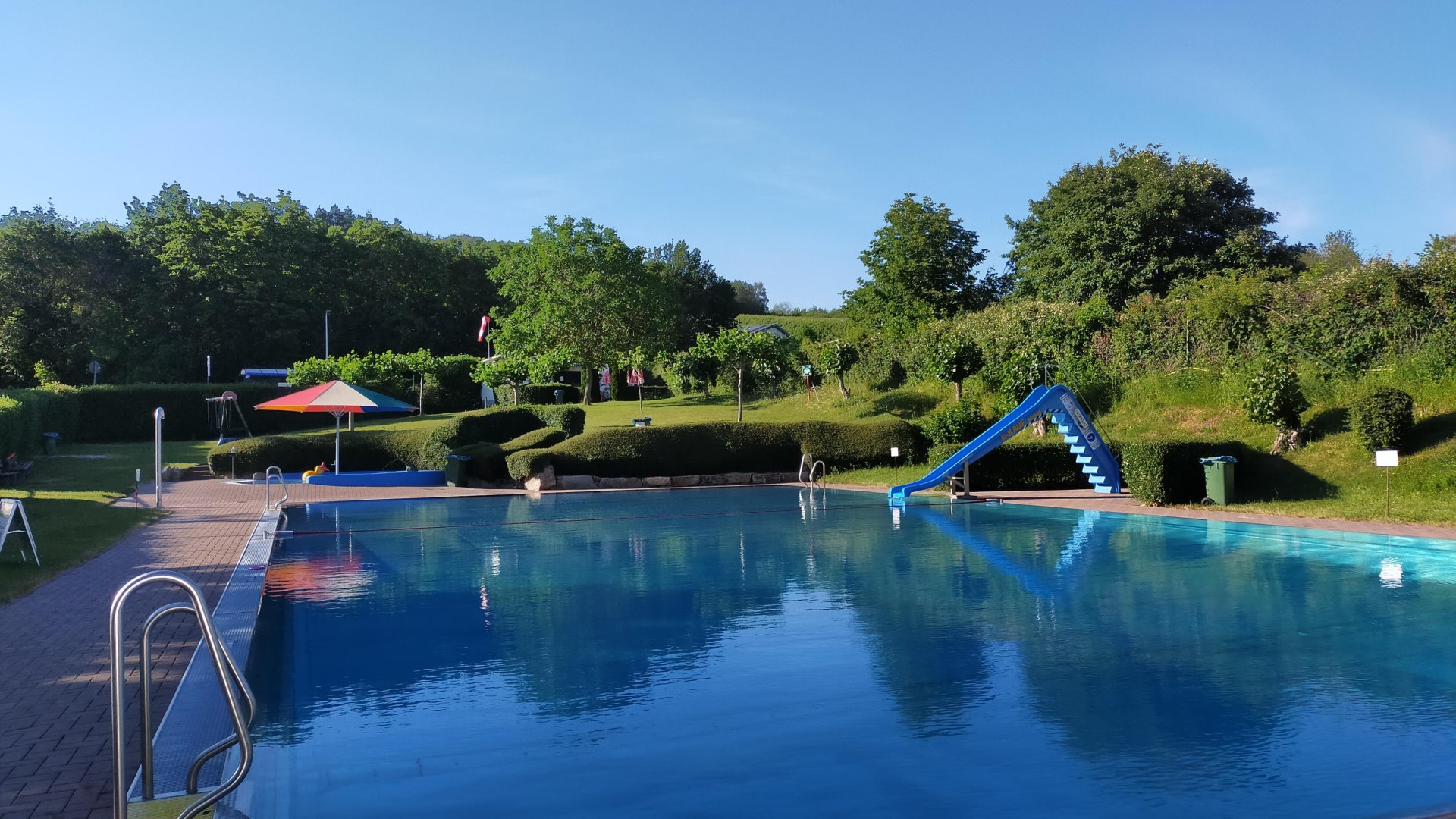 Freibad Hallgarten | © RTKT