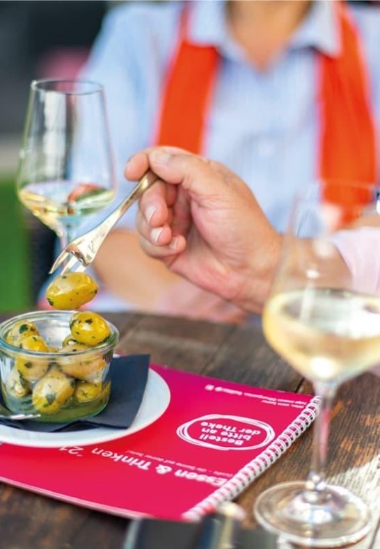 Cuv&eacute;e_Diehls Au&szlig;enlounge in Koblenz am Rheinufer | &copy; Diehl&acute;s Hotel GmbH