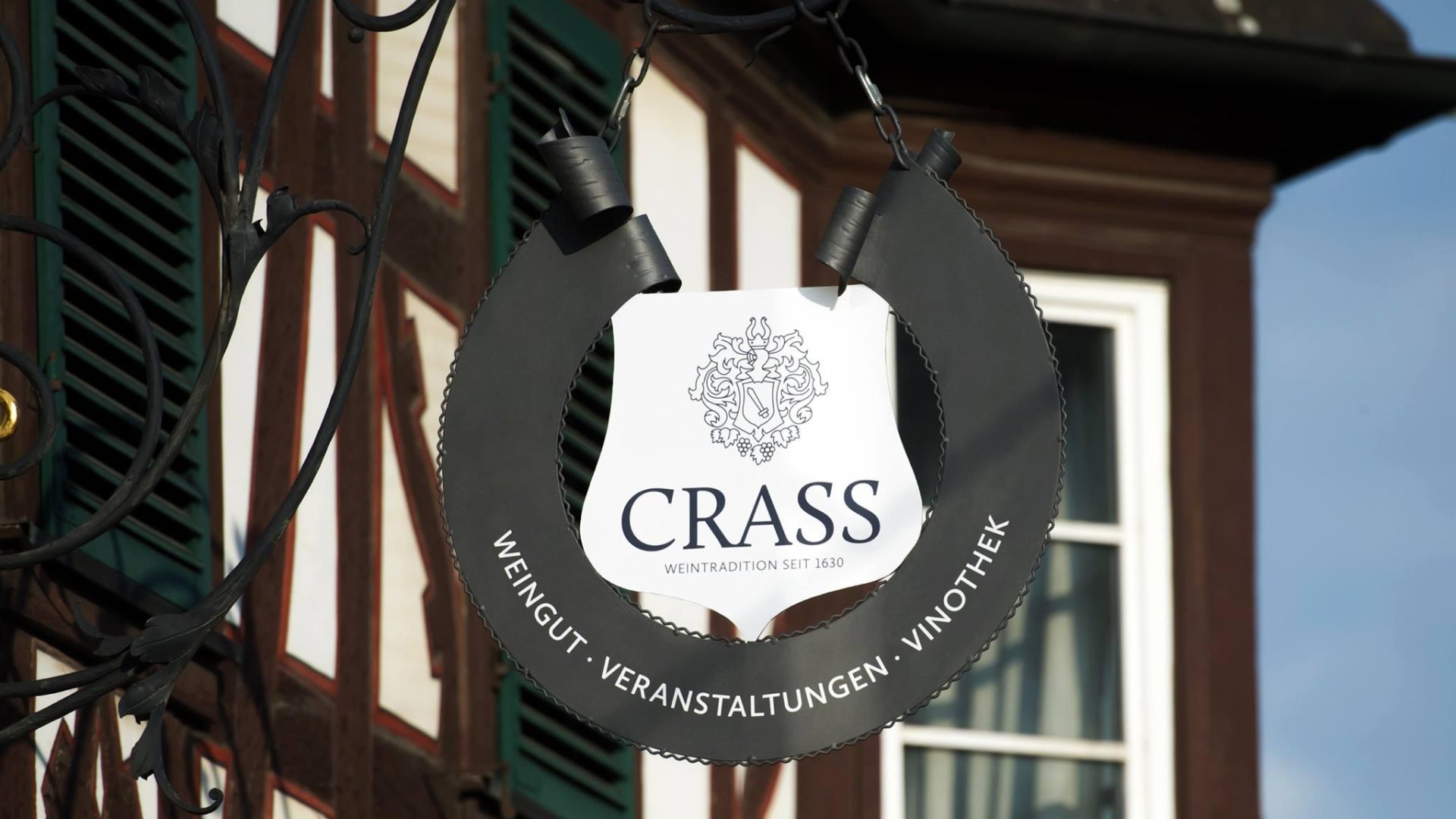 Crass 3 | © Denis Rook