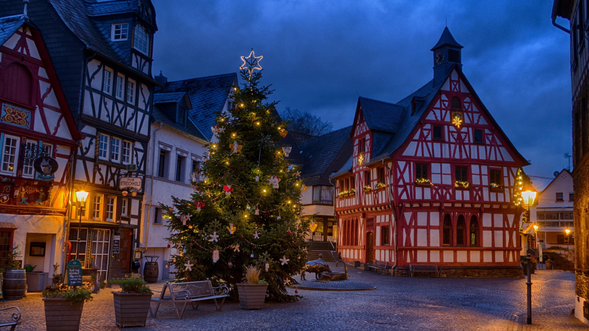 Marktplatz Rhens | © Klaus Breitkreutz Marktplatz Rhens | © Klaus Breitkreutz