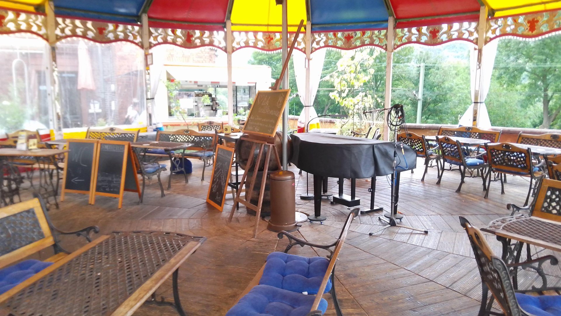 Karussel | &copy; Kleines Brauhaus