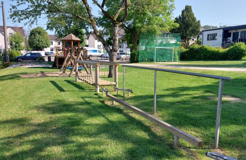 Spielgeräte | © Tourist-Info Erlebnis Rheinbogen Spielgeräte | © Tourist-Info Erlebnis Rheinbogen