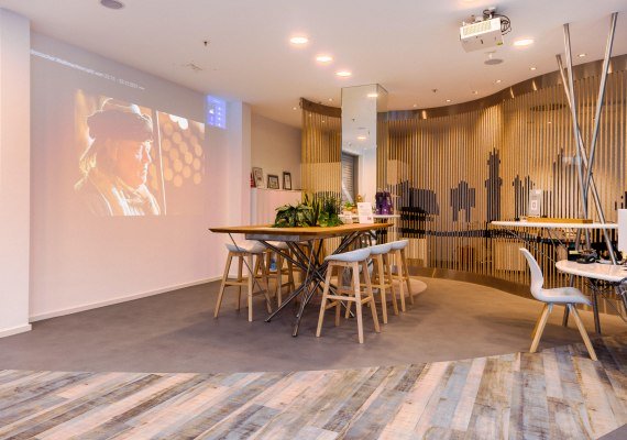 TI-2 | &copy; agentur rubbeldiekatz gmbh/Tom Hafner