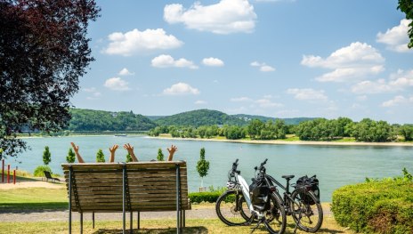 Pause am Rheinradweg bei Remagen | &copy; Dominik Ketz, Romantischer Rhein Tourismus GmbH