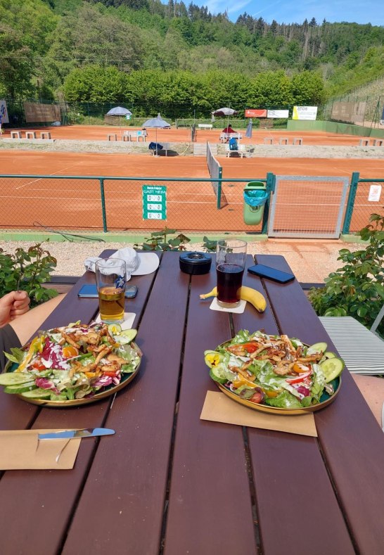 Essen auf der Terrasse | &copy; In Sofra