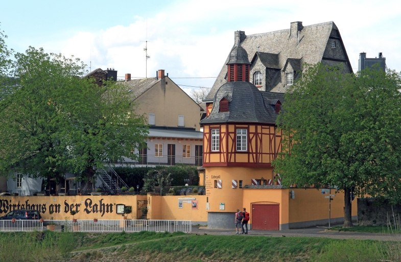 Geb&auml;ude | &copy; Maria Nett