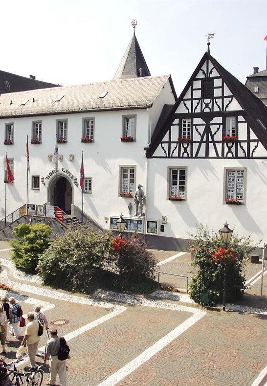 Burg2 | © Frank Metzemacher, Lichtreim Burg2 | © Frank Metzemacher, Lichtreim