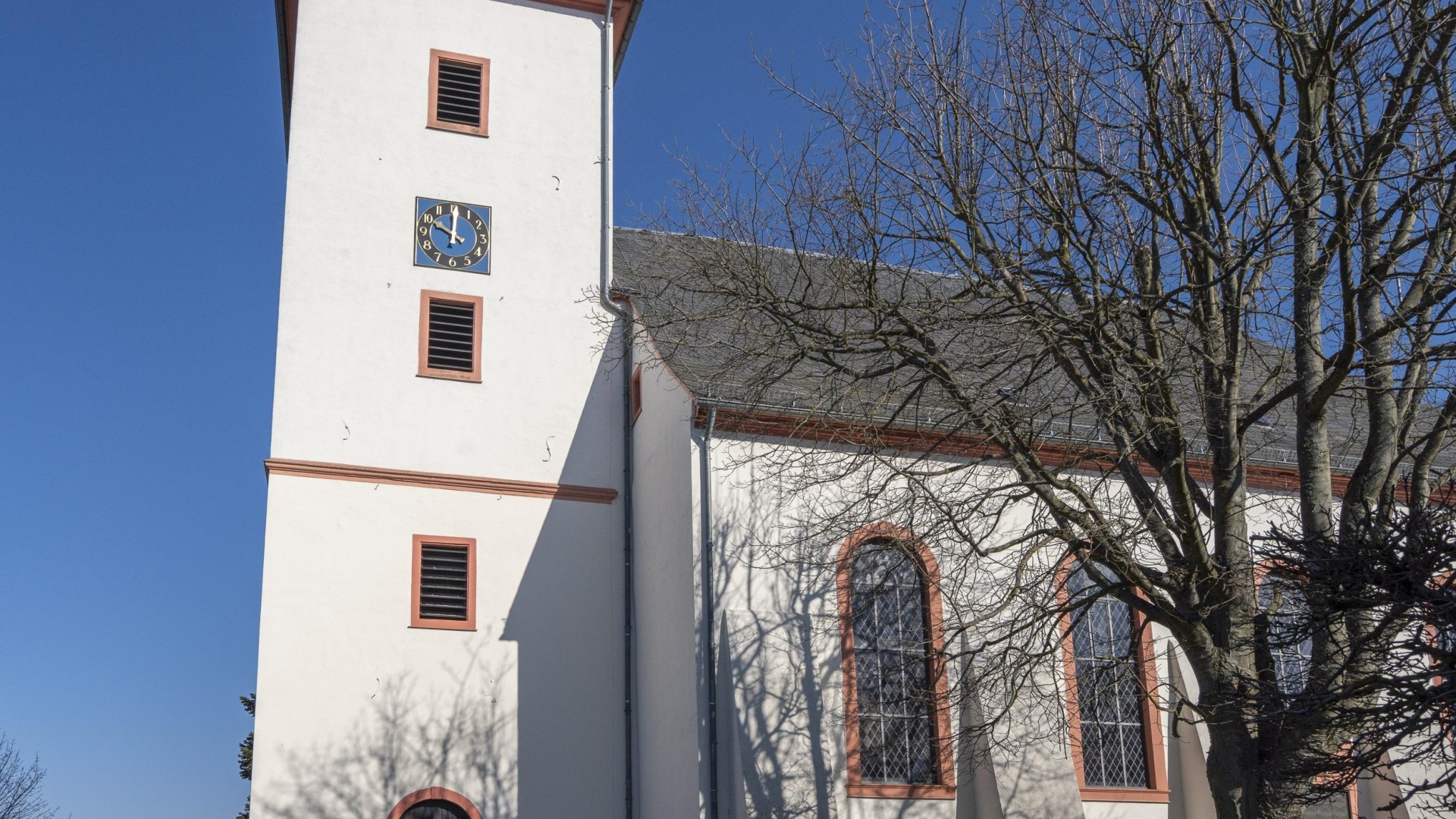 Kirche in Weisel | © Katja S. Verhoeven Kirche in Weisel | © Katja S. Verhoeven